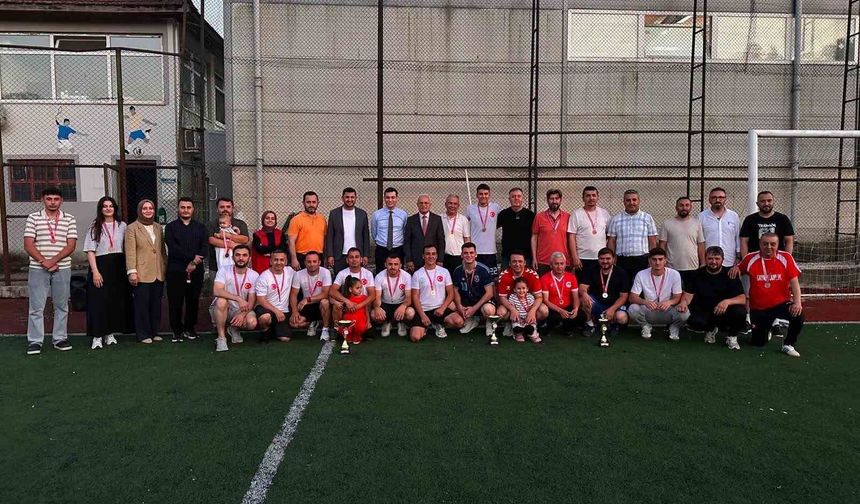 Kurumlar Arası Voleybol Turnuvası Büyük Heyecana Sahne Oldu
