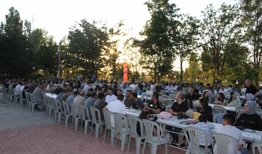 Malazgirt'te Kaymakam Göksu Bayram'a duygu dolu veda