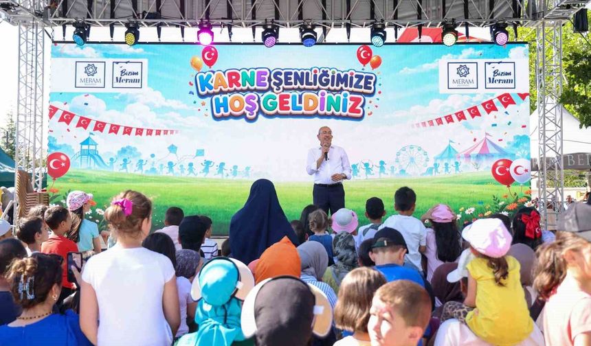 Meram'da çocuklar karne sevincini doyasıya yaşadı