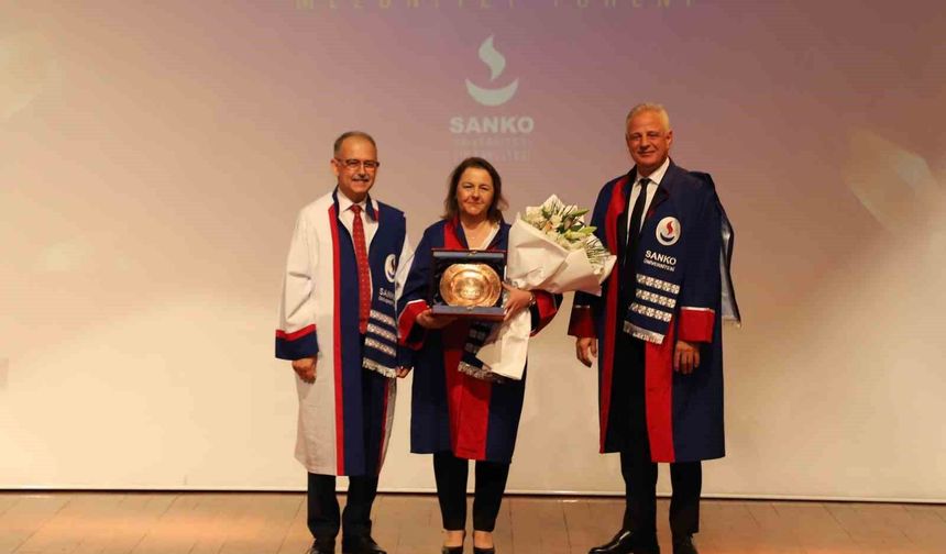 SANKO Üniversitesi Tıp Fakültesinde mezuniyet coşkusu