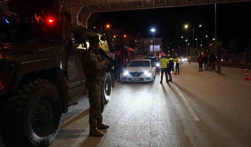 Şırnak'ta bayramda çifte başarı: 44 aranan şahıs yakalandı, ölümlü kaza yaşanmadı