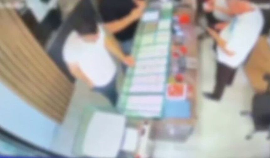 Suç makinesi çaldığı altınları kuyumcuya satarken yakayı ele verdi