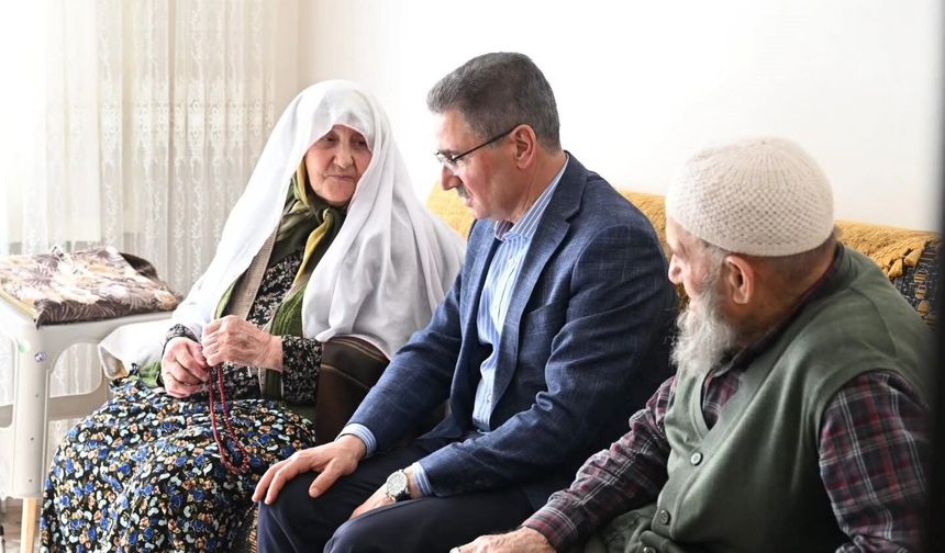 Vali Aydın Baruş'tan vefa