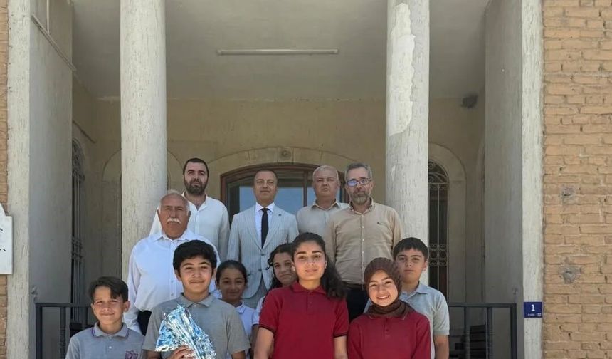 Yenipazar'da başarılı öğrenciler ödüllendirildi