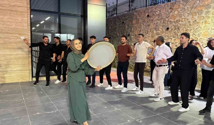 YKS öncesi öğrencilere moral etkinliği