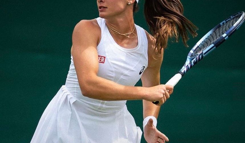 Zeynep Sönmez Wimbledon'da ikinci tura yükseldi