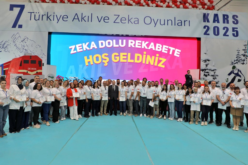 A K I L Z E K A 5