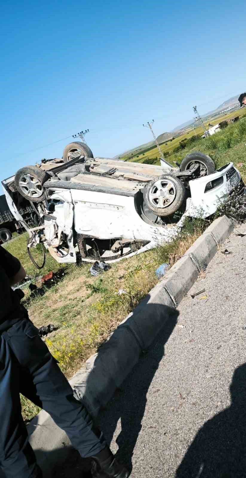 Kayseri'de cezaevi ring aracı hafif ticari araçla çarpıştı: 7 yaralı