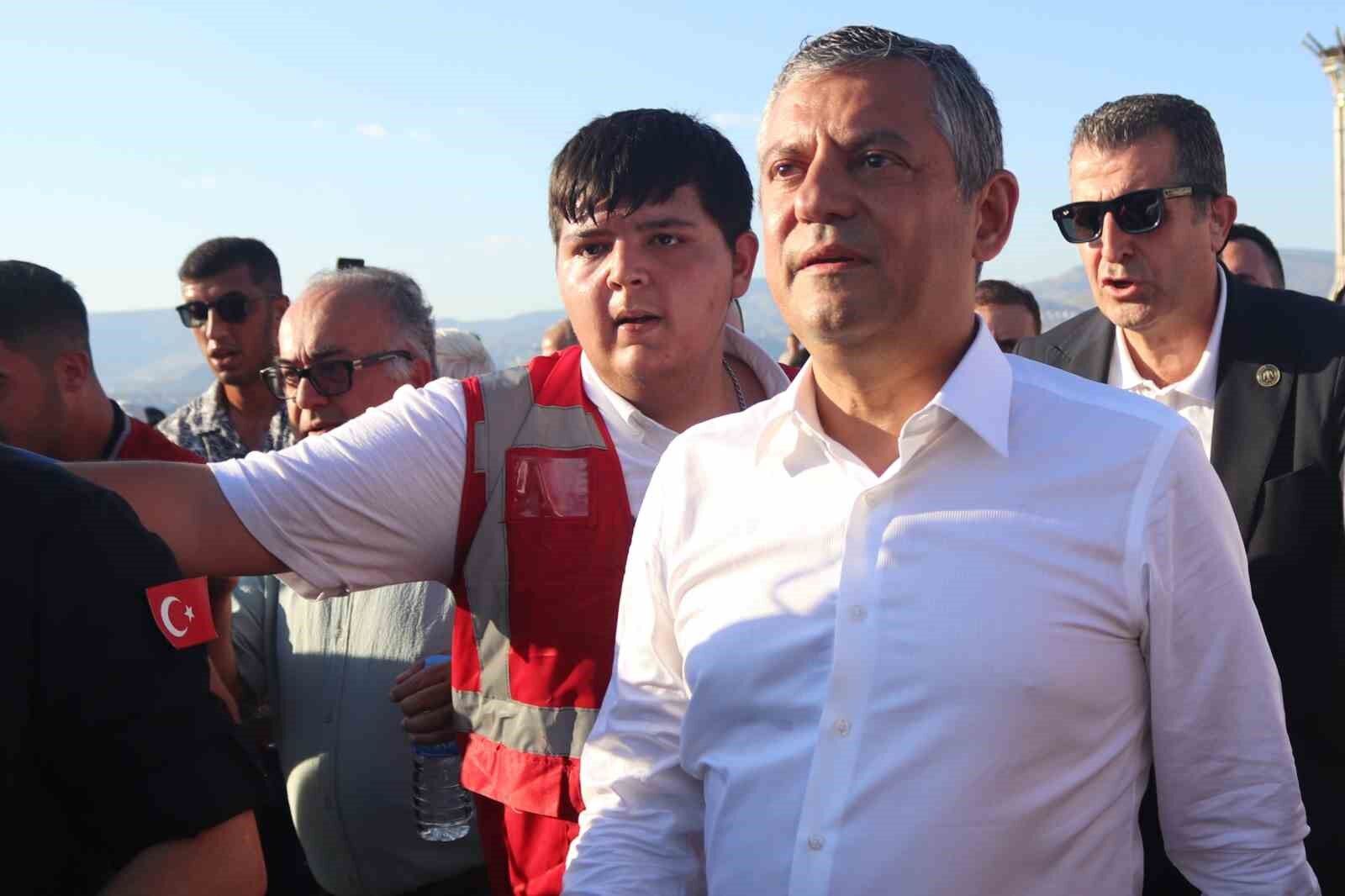 Özgür Özel: 'Cemil Bey'le bir sorunumuz yok'