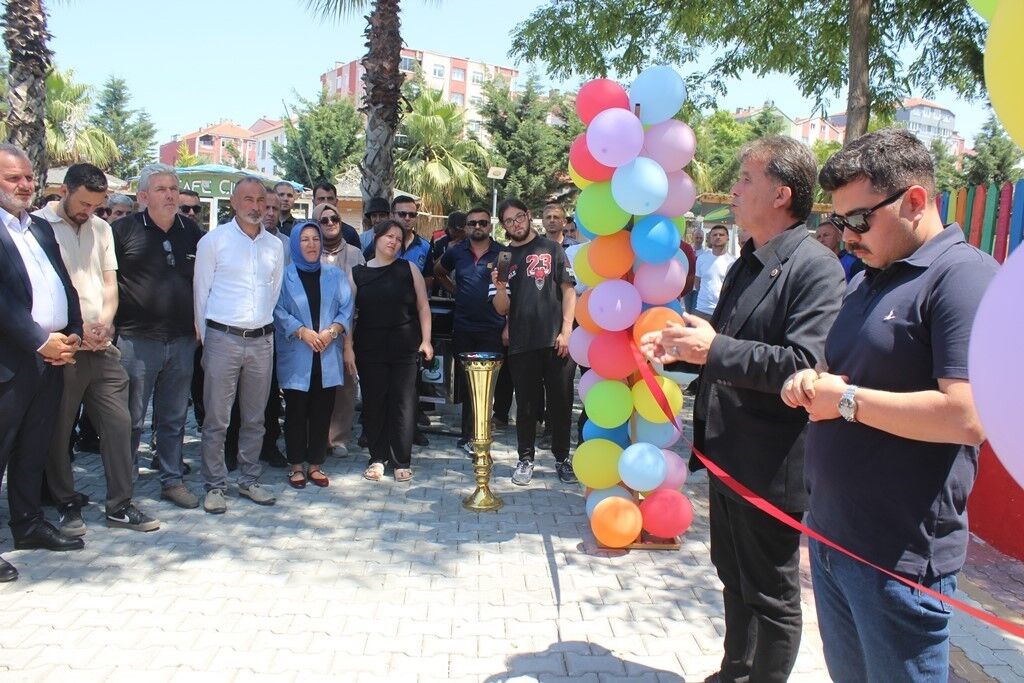 Türkeli'de yenilenen park açıldı